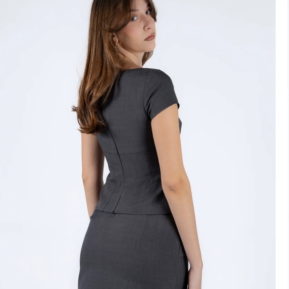 Fenity Fashion Iris Set in Gray - Picture 4 of 5